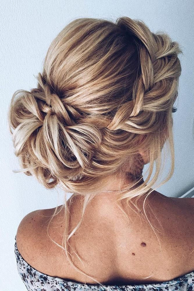 Medium Hairstyles For Wedding Guests
 42 Wedding Guest Hairstyles The Most Beautiful Ideas