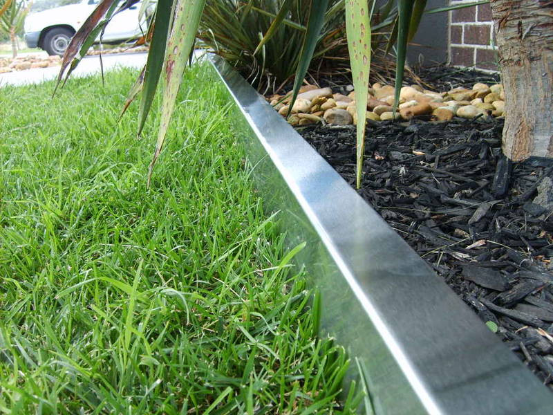 Metal Landscape Edging
 Choose The Steel Landscape Edging Garden Edging Ideas