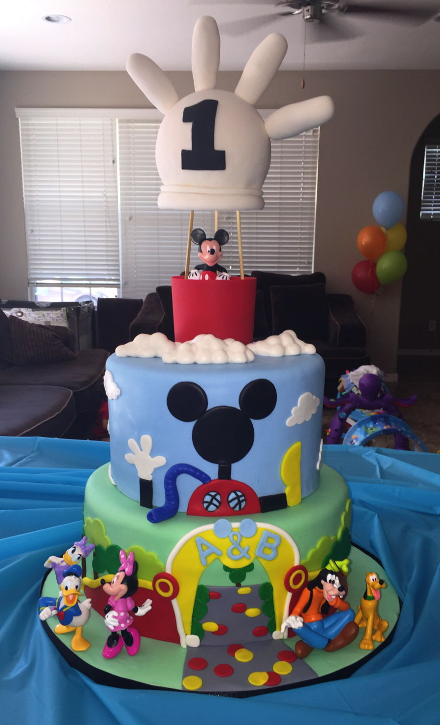 Mickey Mouse Clubhouse Birthday Cakes
 Mickey Mouse Clubhouse Birthday Cake CakeCentral