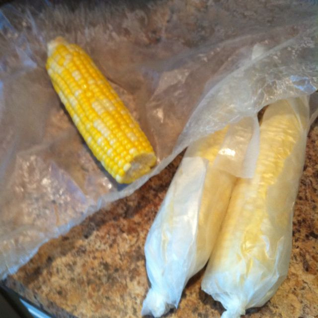 Microwave Corn On The Cob Wax Paper
 Microwave corn on the cob Wrap each ear in waxed paper