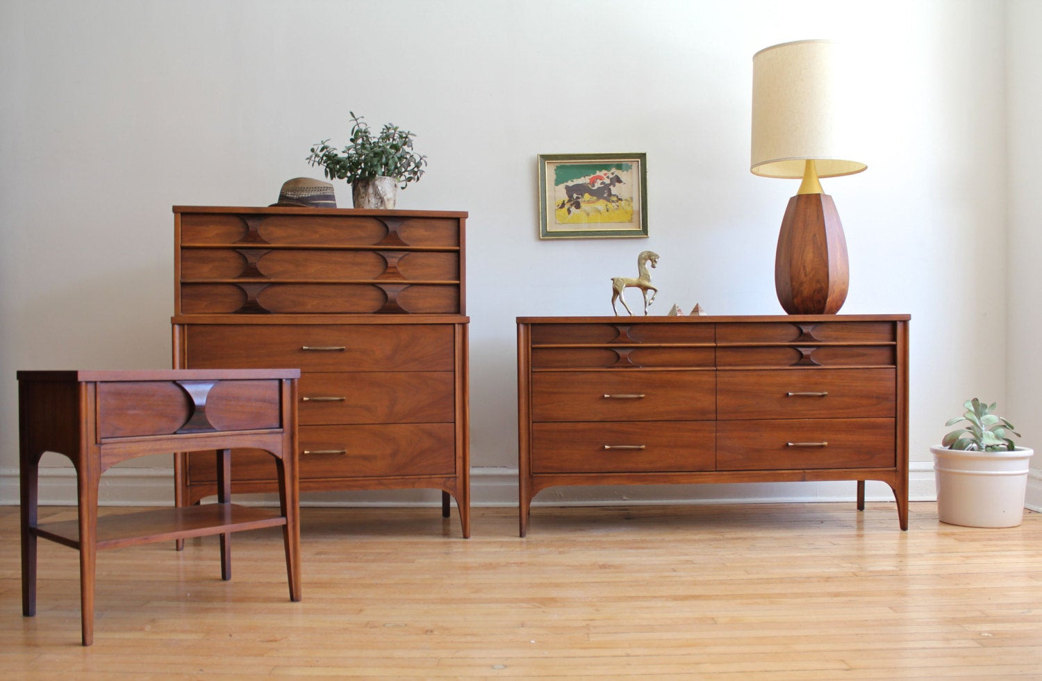 Mid Century Modern Bedroom Furniture
 Kent Coffey Perspecta Mid Century Modern Bedroom Set