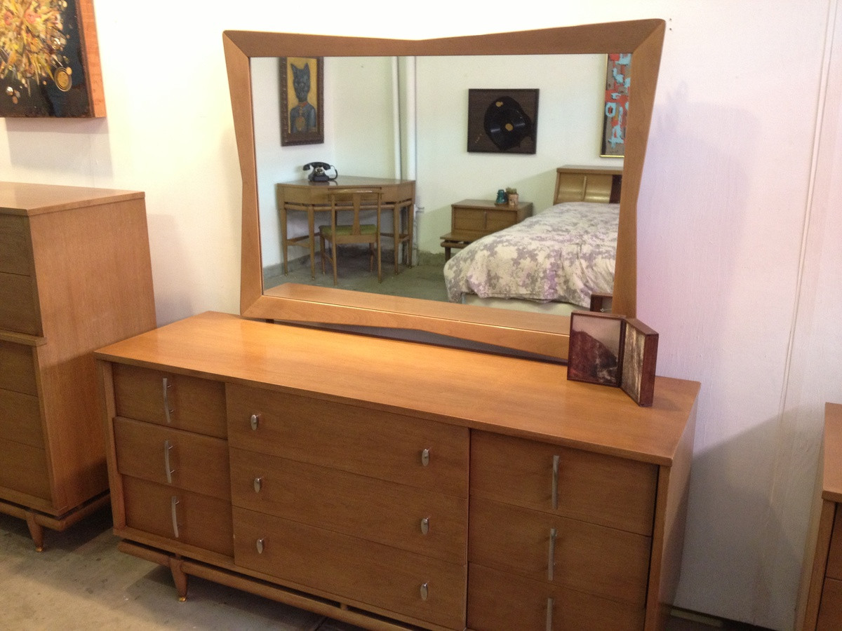 Mid Century Modern Bedroom Furniture
 Amazing Mid Century Modern Kent Coffey "The Sequence" 7