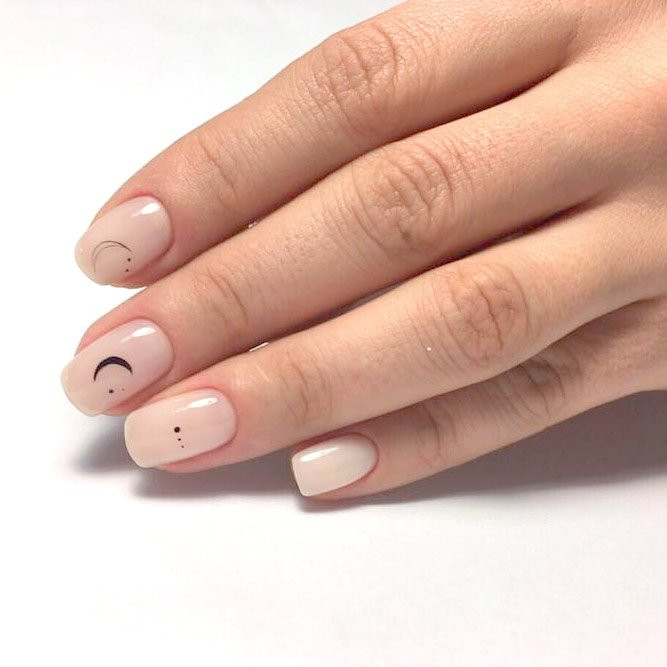 Minimalist Nail Designs
 Mind Blowing Minimalist Nails That Will Make You Say Wow