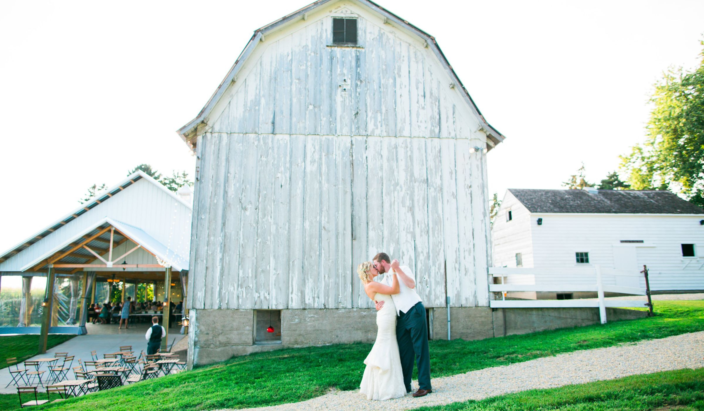 Minnesota Wedding Venues
 7 Minnesota Barn Wedding Venues Perfect for Rustic Couples