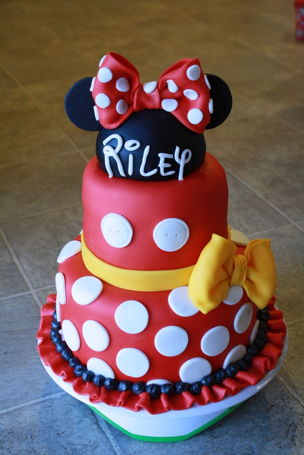 Minnie Birthday Cake
 10 Cutest Minnie Mouse Cakes Everyone Will Love Pretty