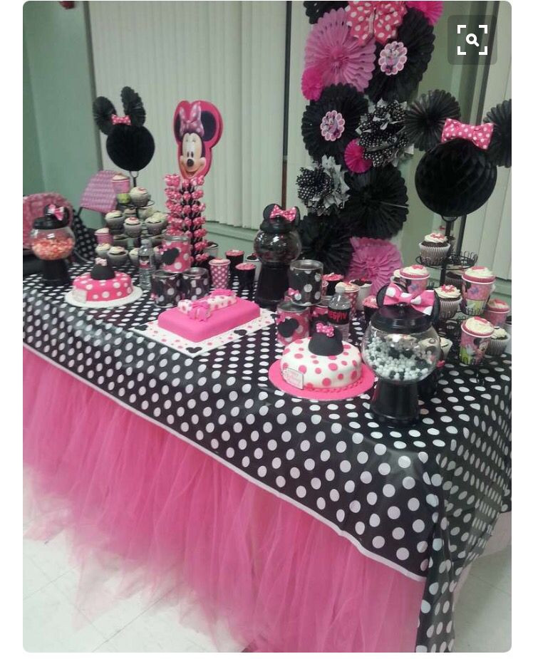 Minnie Mouse Baby Shower Decorations Party City
 Baby girl baby shower idea Minnie mouse table