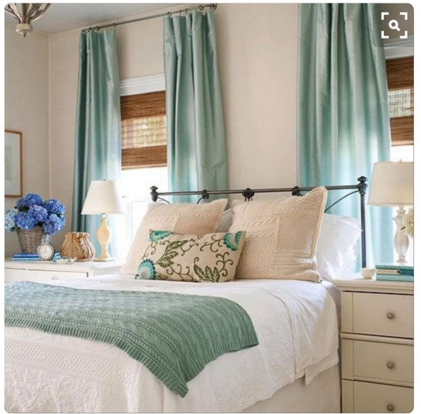 Mint Bedroom Decor
 Mint Green Shades Make A Splash As A Cool Décor Trend