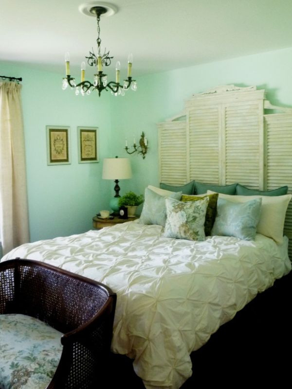 Mint Bedroom Decor
 Decorating A Mint Green Bedroom Ideas & Inspiration