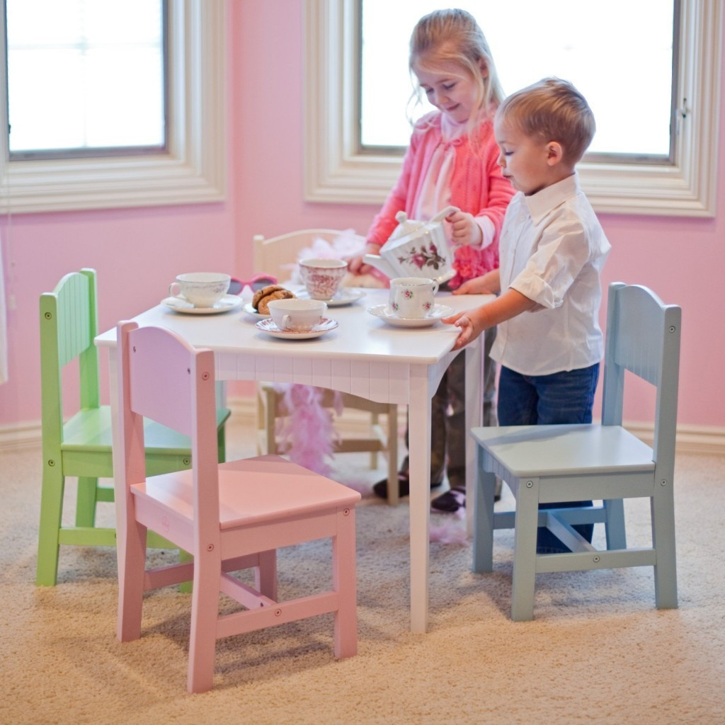 Modern Kids Table And Chair
 Modern Kids Table and Chairs Design Options – HomesFeed