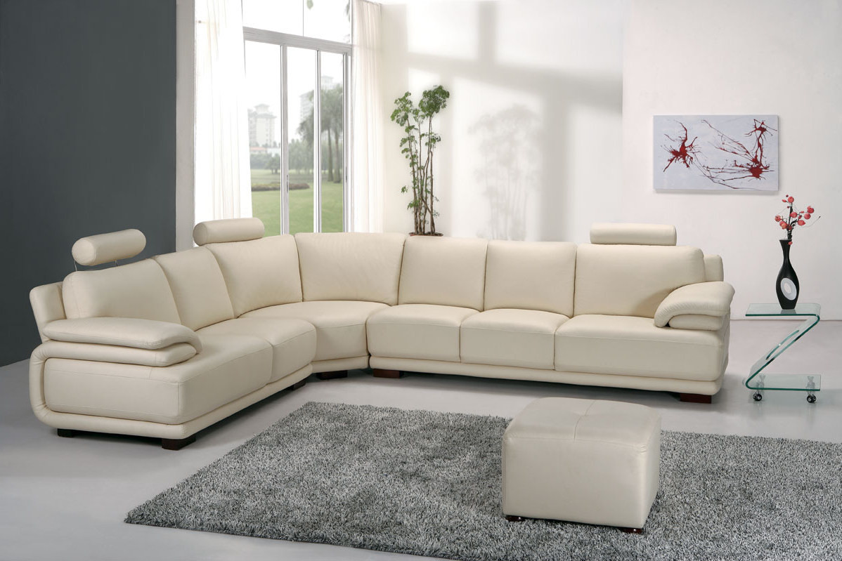 Modern Living Room Sofa
 Living Room Ideas with Sectionals Sofa for Small Living