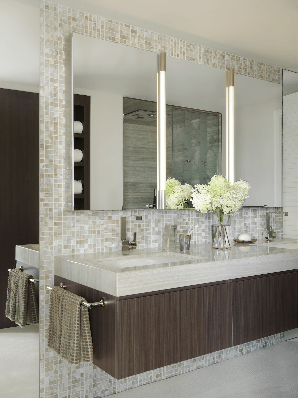 Modern Master Bathroom
 50 Bathroom Vanity Ideas Ingeniously Prettify You and