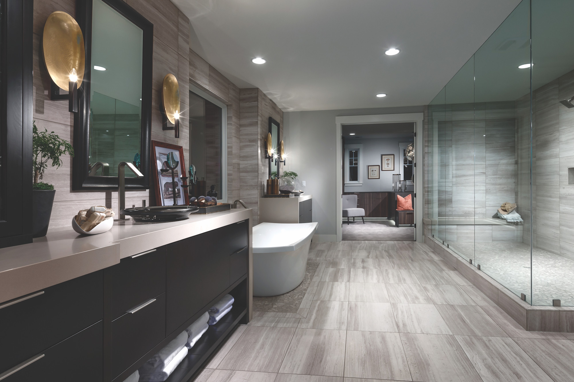 Modern Master Bathroom
 25 Luxury Bathroom Ideas & Designs