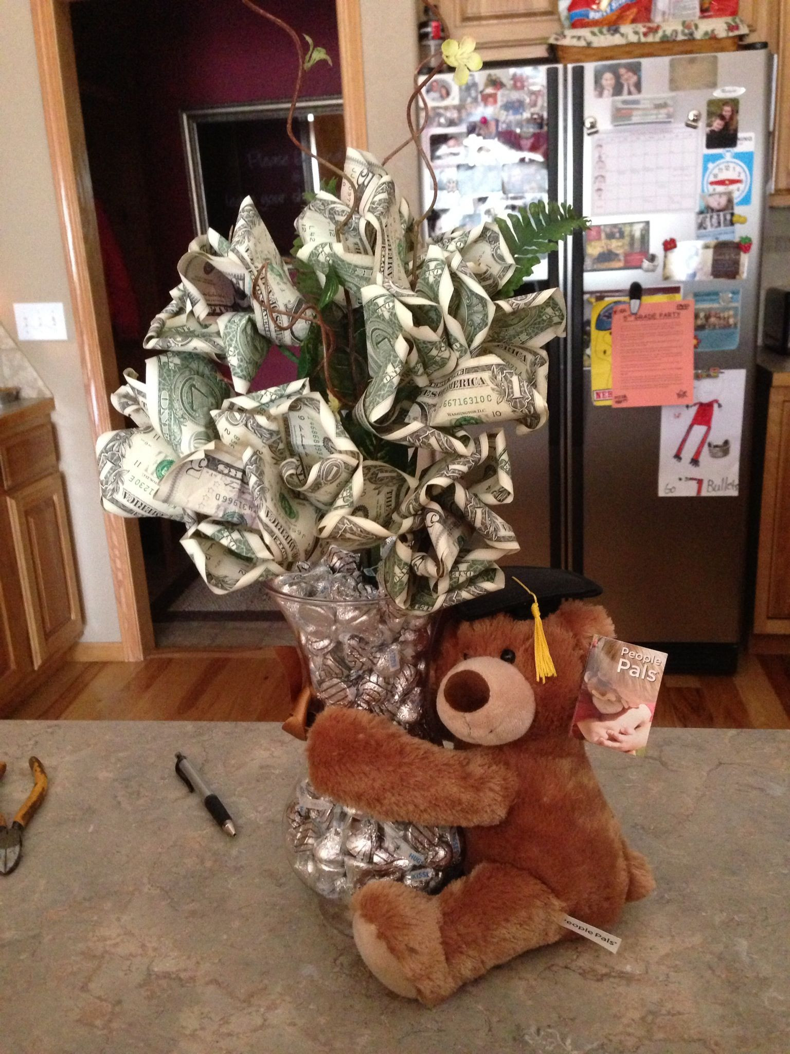 Money Gift Ideas For Graduation
 Graduation t