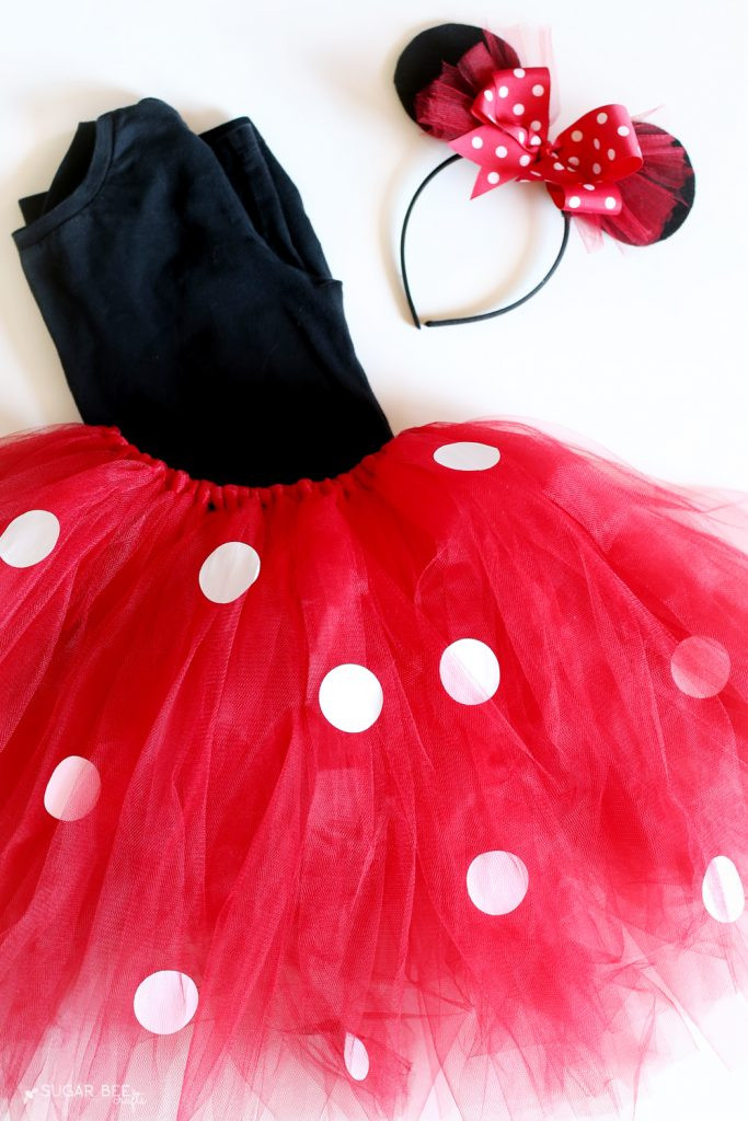 Mouse Costume DIY
 DIY Minnie Mouse Costume yep NO sew Sugar Bee Crafts