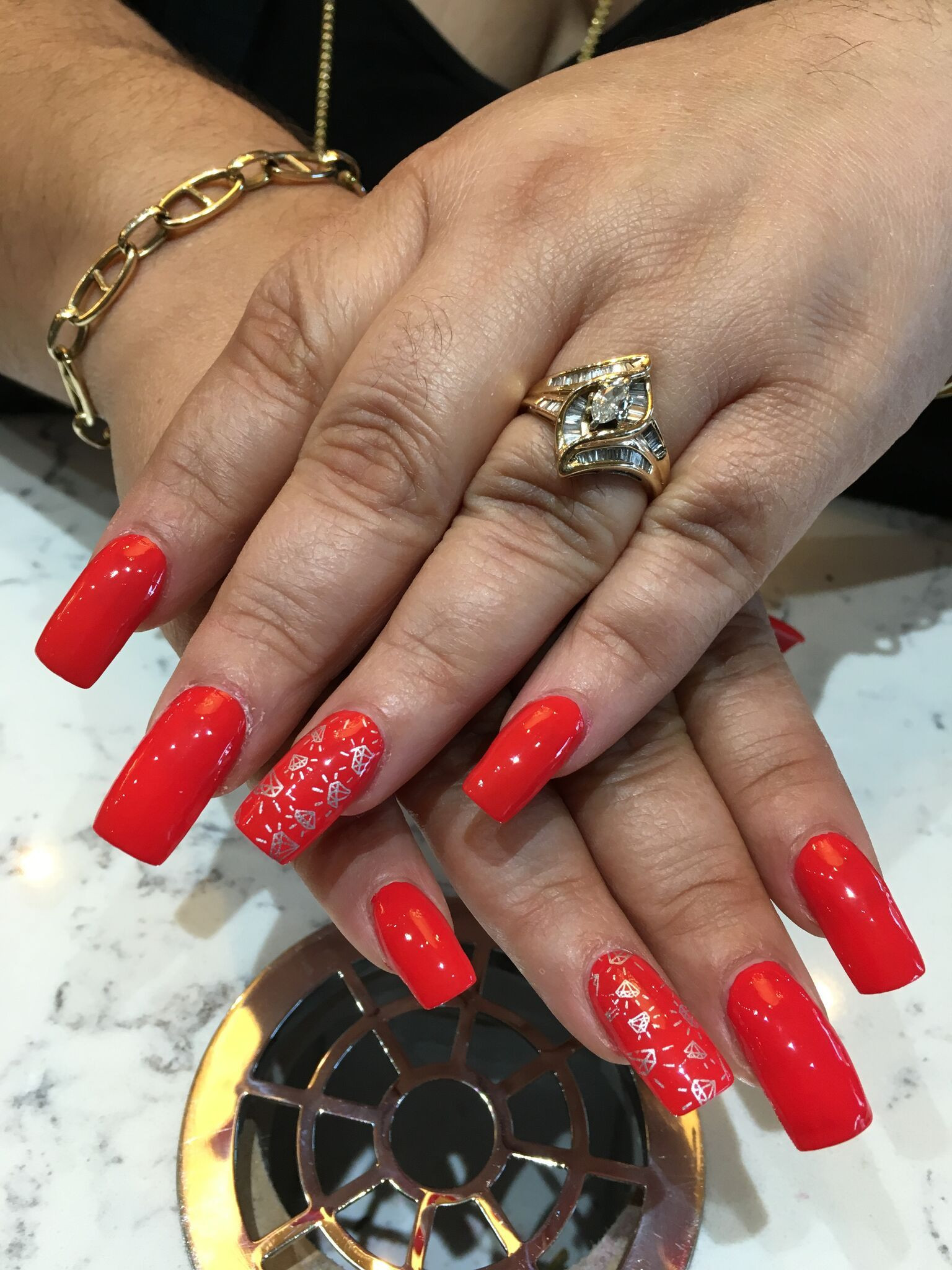 Nail Art Austin
 Classic red is always lovely QualityNailsByStudioN9