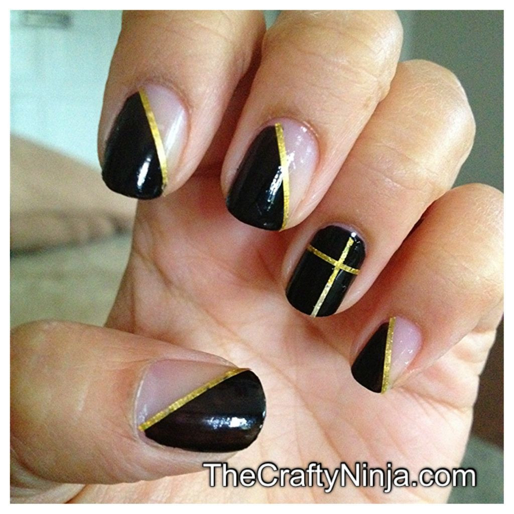 Nail Art With Tape
 Nail Tape Black Mani