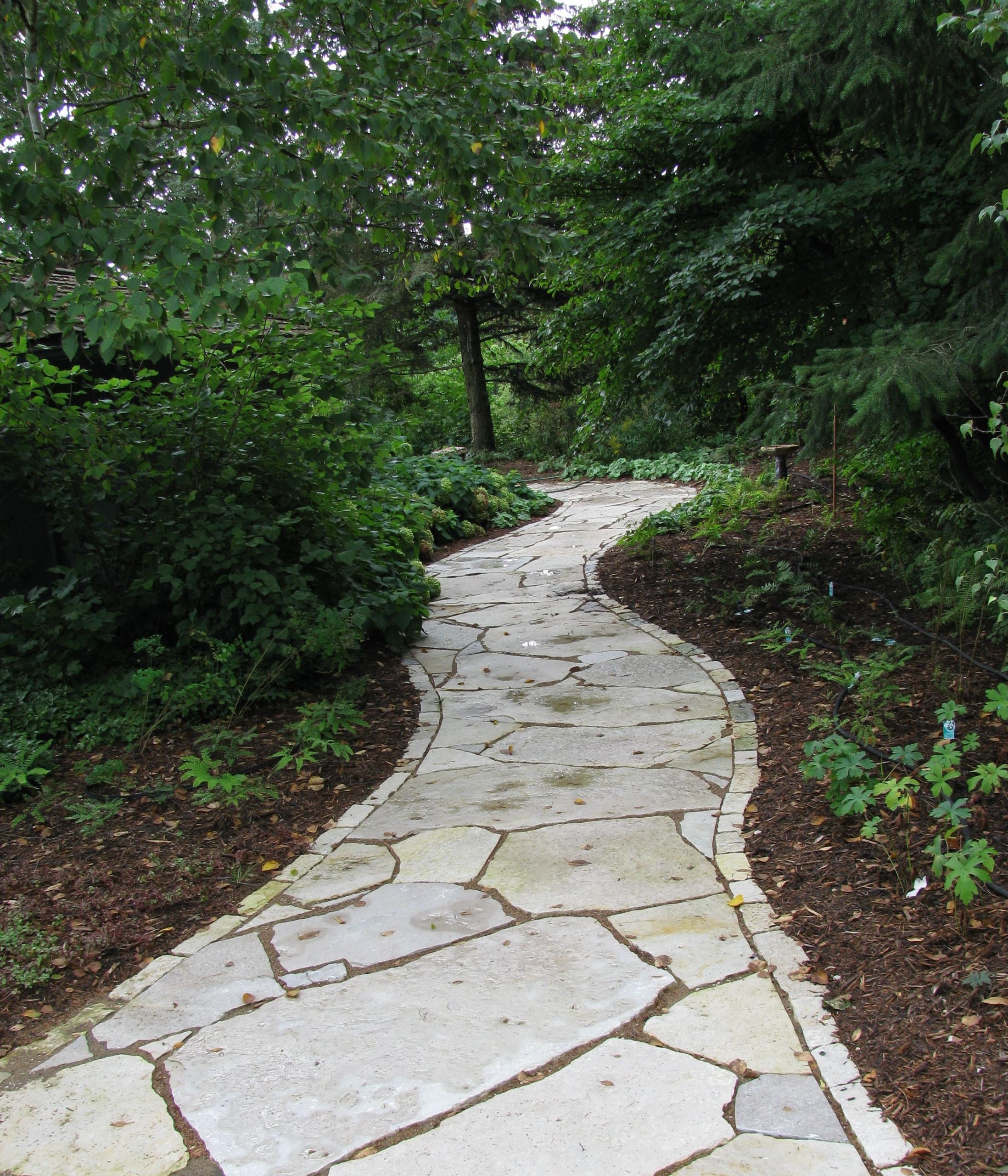 Natural Stone Landscape Edging
 Forging a Path Using Natural Stone Use Natural Stone