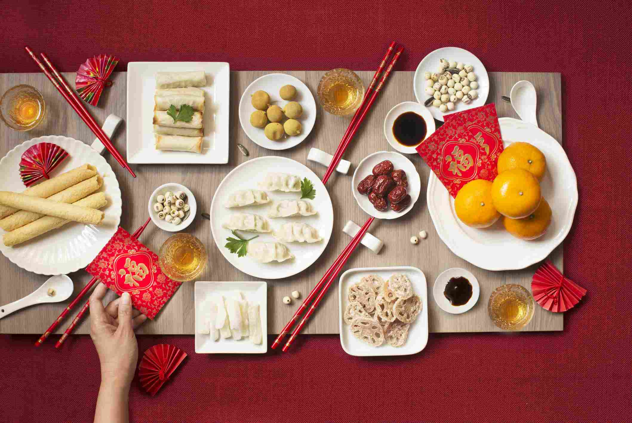 New Years Dinner Tradition
 The Top Traditions of Chinese New Year