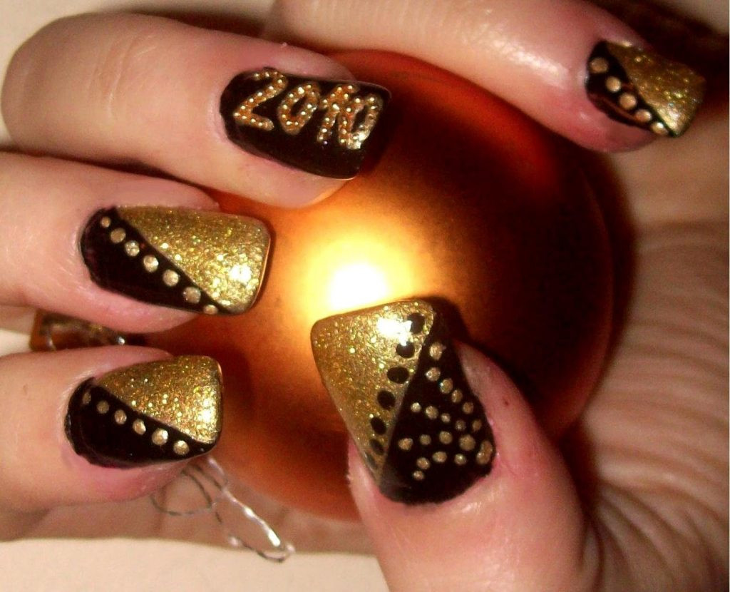 New Years Nail Design Ideas
 8 Nail Art Designs For The Bride 2018