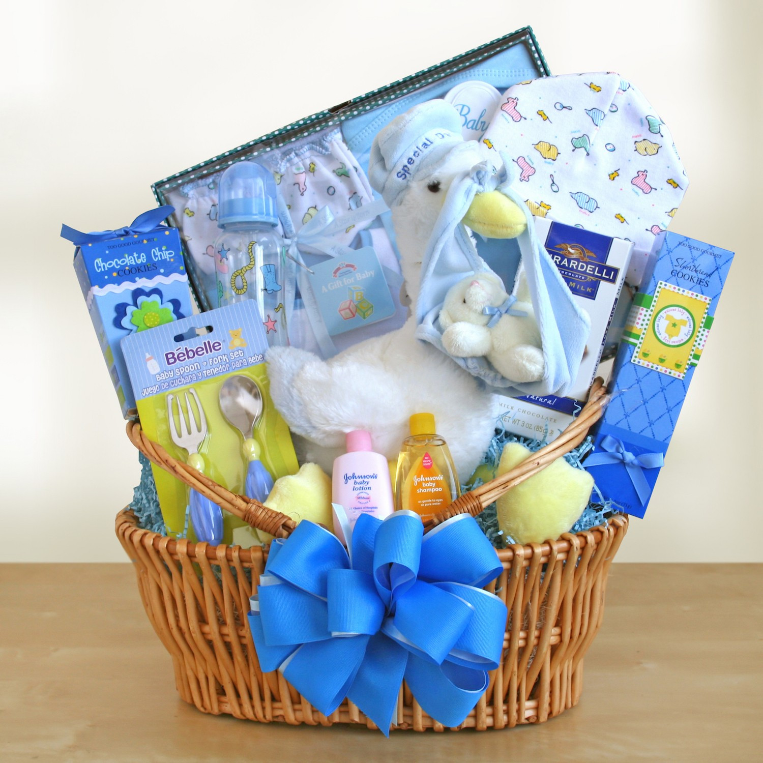 Newborn Gift Basket Ideas
 Wel e Baby Boy Gift Basket Gift Baskets Plus