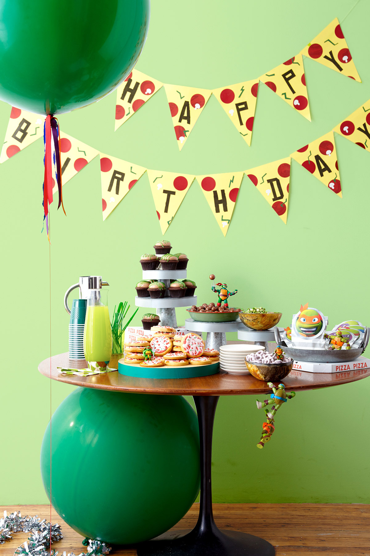 Ninja Turtle Birthday Decorations
 Throw a Ninja Turtles Birthday Party