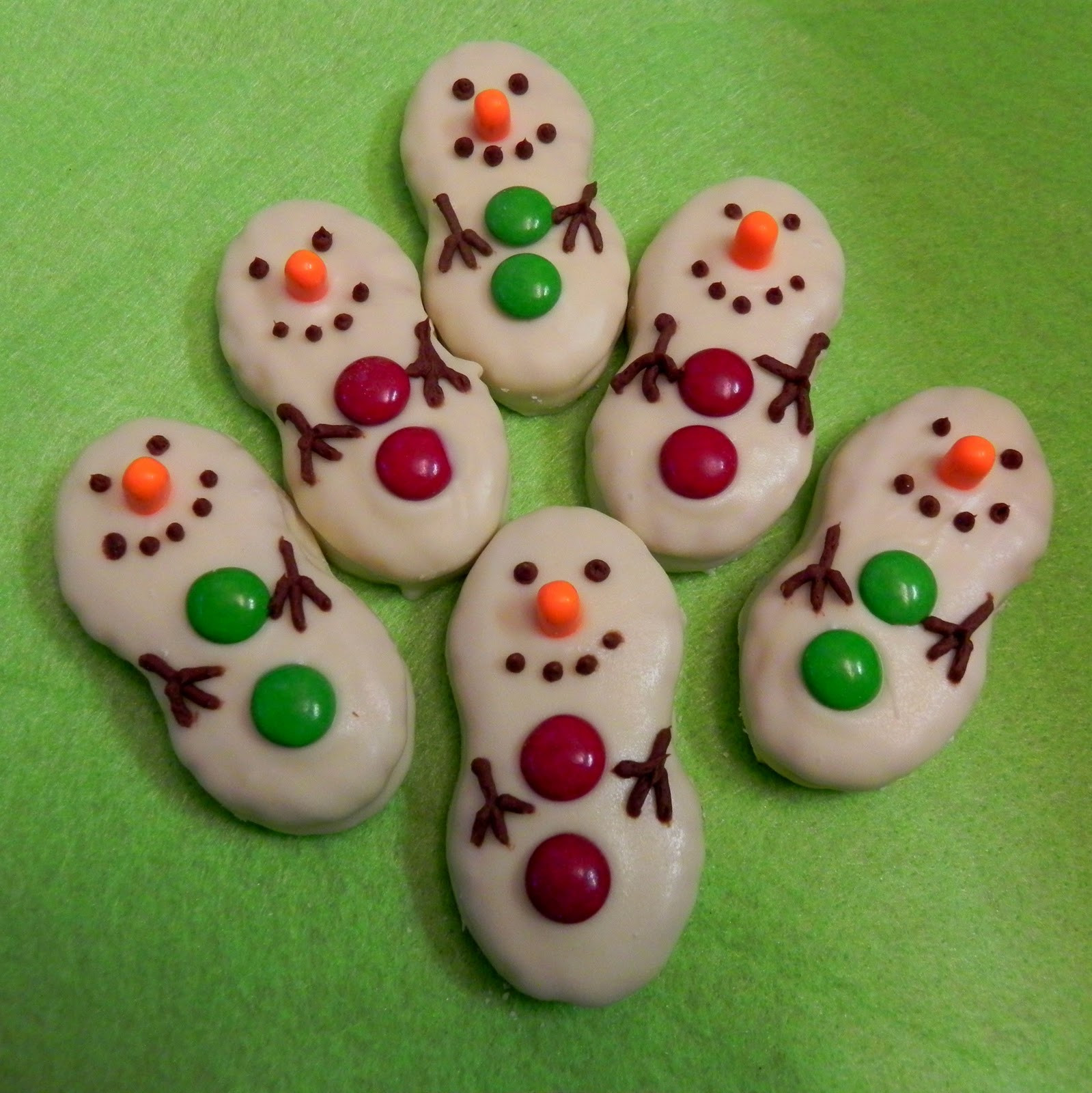 Nutter Butter Christmas Cookies
 Nutter Butter Snowman Cookies Momma D and Da Boyz