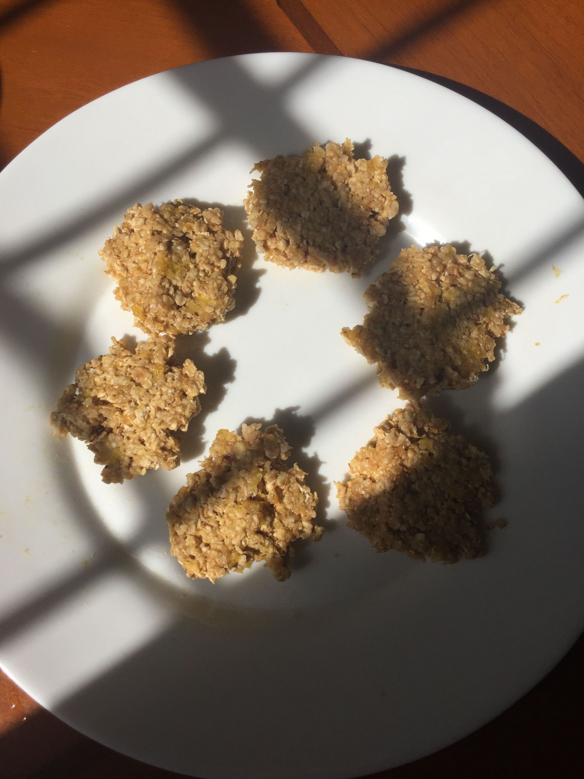 Oatmeal Cookies Microwave
 Super healthy banana oatmeal microwaved cookies