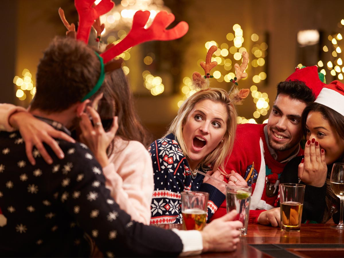 Office Christmas Party Kids In Mind
 7 Tips for Surviving Your fice Christmas Party