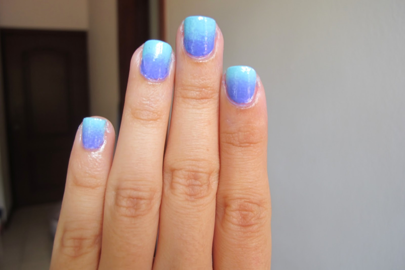 Ombre Nail Colors
 e Thousand Looks MANI MONDAY 2 COLOR OMBRE MANICURE