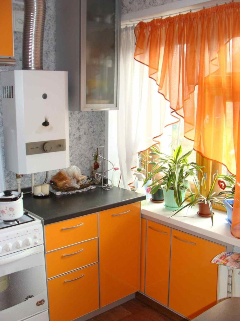Дизайн окна на кухне в хрущевке