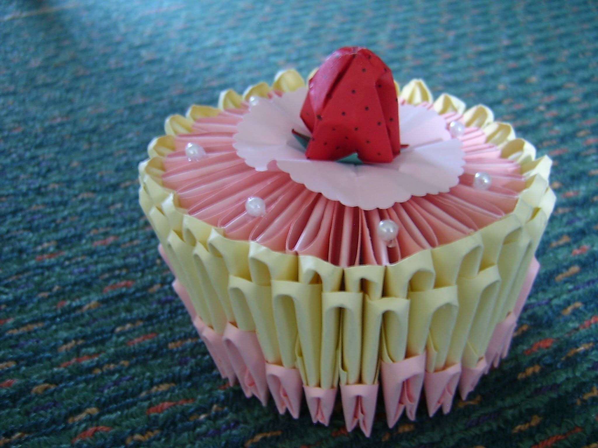 Origami Birthday Cake
 3D origami birthday cake