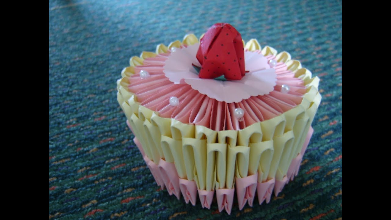 Origami Birthday Cake
 3D origami birthday cake