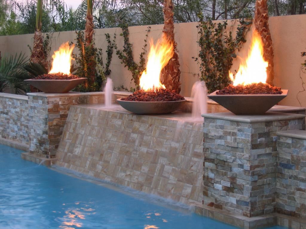 Outdoor Gas Fire Pits
 Advantages and Disadvantages of Employing a Gas Fire Pit