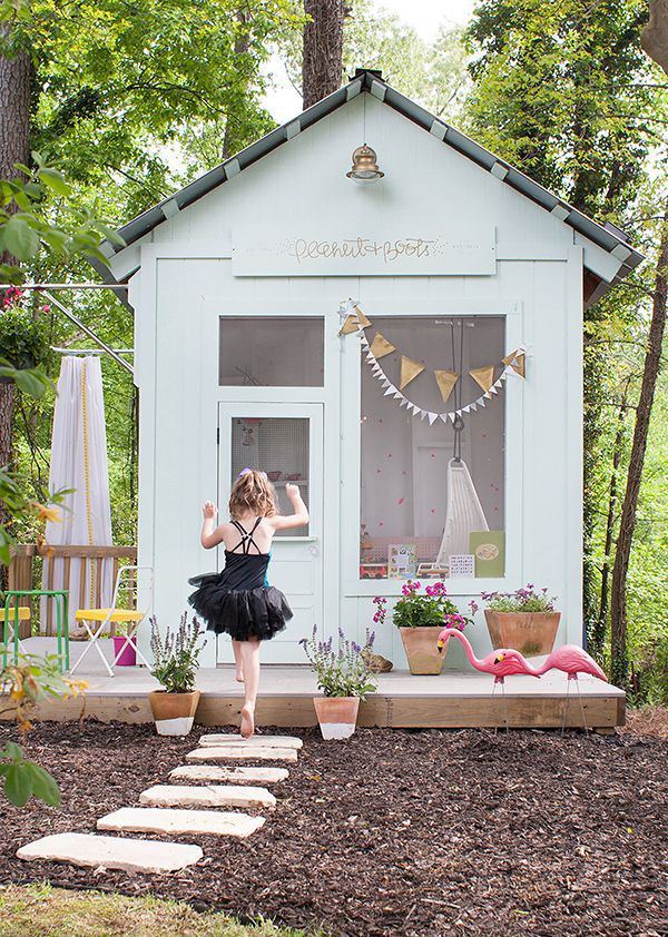 Outdoor Kids Playhouse
 20 Cheerful Outdoor Kids Playhouses