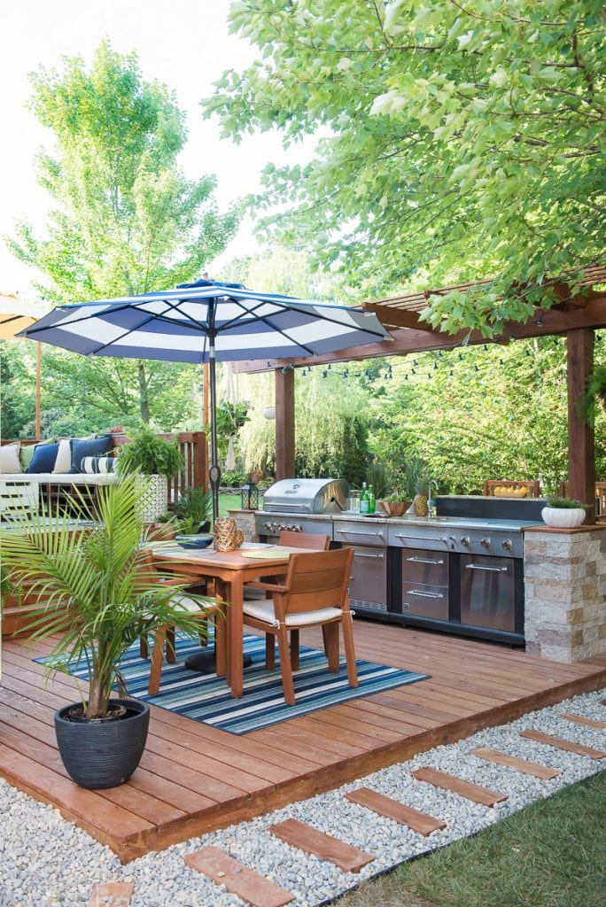 Outdoor Kitchen Ideas Diy
 15 DIY Outdoor Kitchen Plans That Make It Look Easy