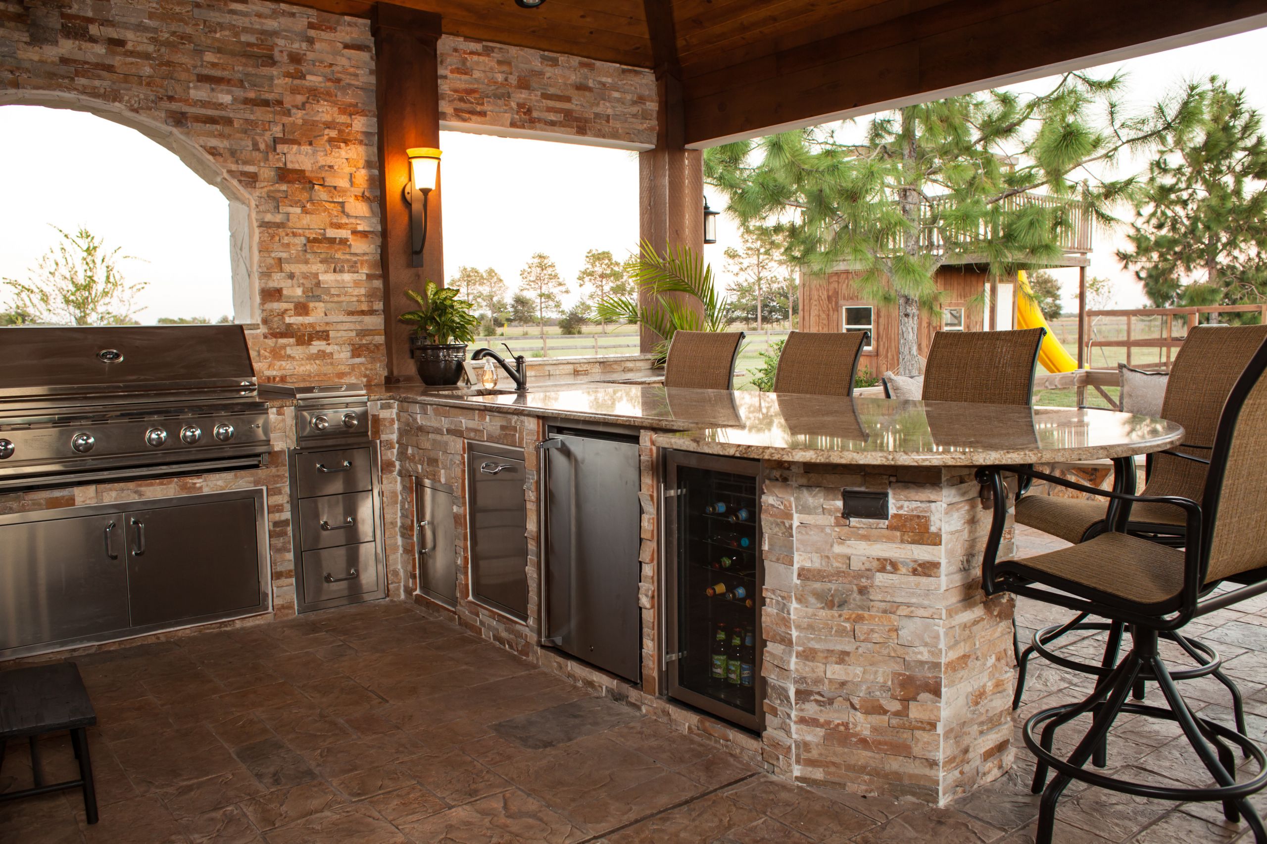 Outdoor Kitchen Images
 Outdoor Kitchen Remodeling