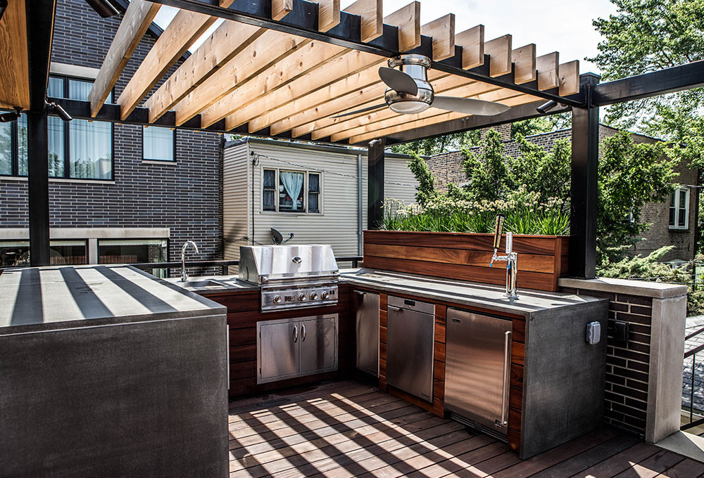Outdoor Kitchen On Deck
 Roof Deck Bar and Kitchen Chicago Roof Deck Garden