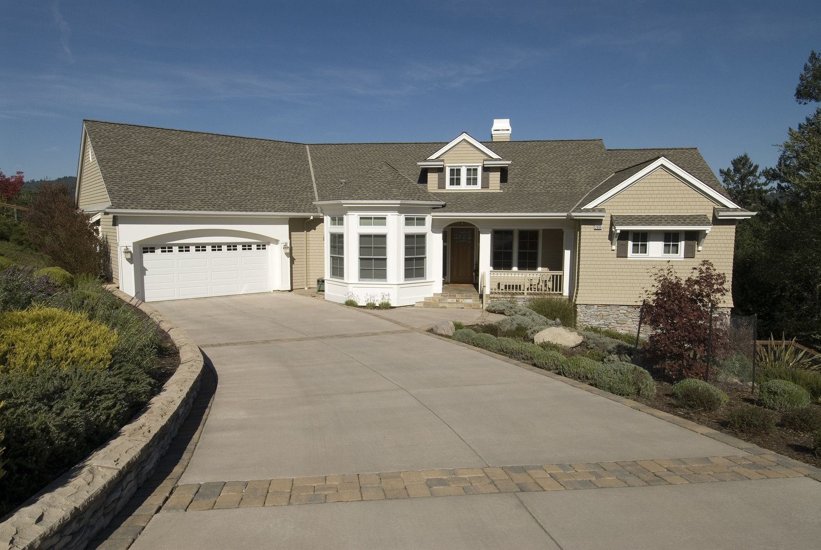 Outdoor Landscape Driveway
 5 Landscaping Ideas for the Driveway
