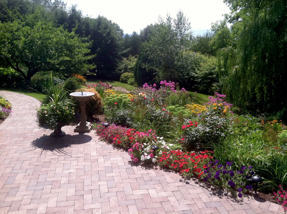 Outdoor Landscape Flowers
 Outdoor Plants & Planting in VT Vermont