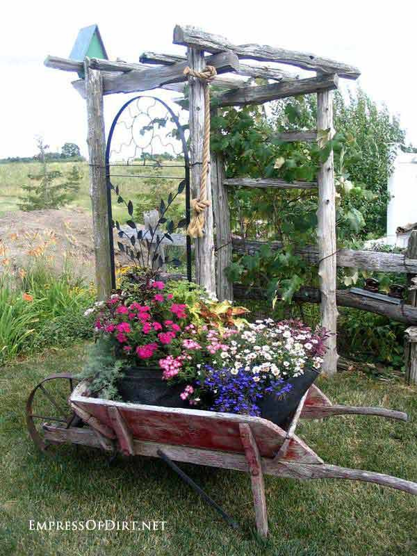 Outdoor Landscape Fun
 Top 32 DIY Fun Landscaping Ideas For Your Dream Backyard