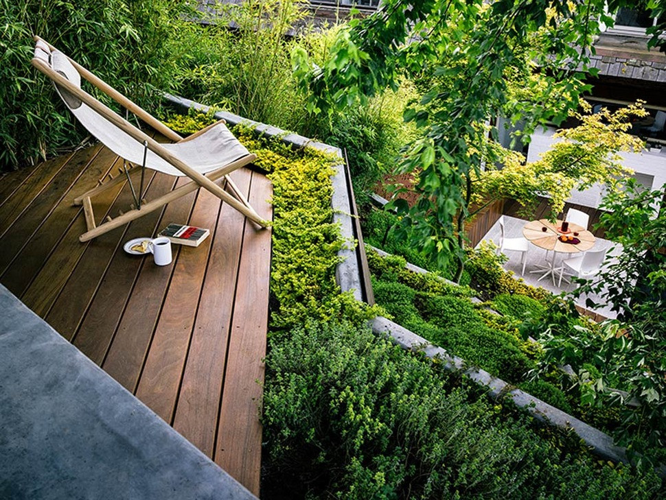 Outdoor Landscape Sitting Multi Layered Japanese Style Garden and Sitting Area