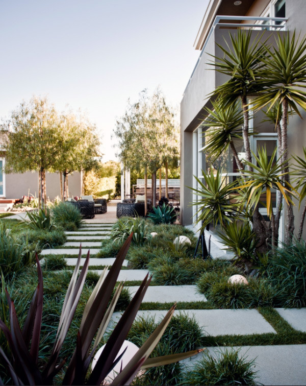 Outdoor Landscape Videos
 Fascinating Garden Walkways For Modern Outdoor Setting