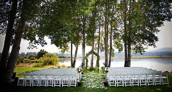 Outdoor Wedding Venues Oregon
 Outdoor setting for a wedding at beautiful Black Butte