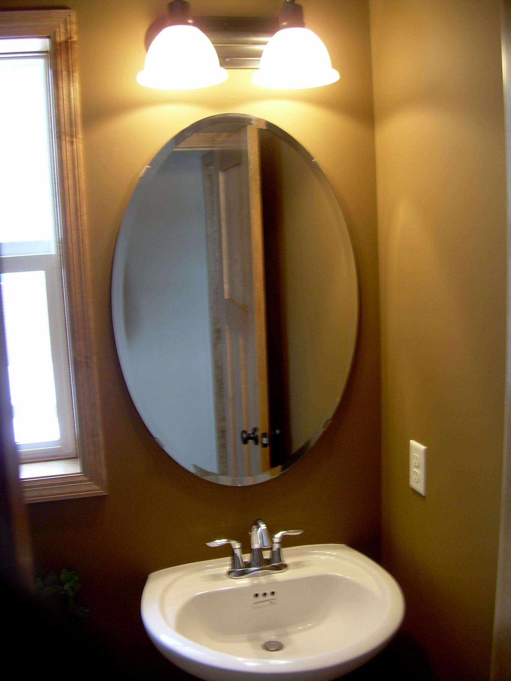 Oval Bathroom Vanity Mirrors
 20 s Oval Bath Mirrors