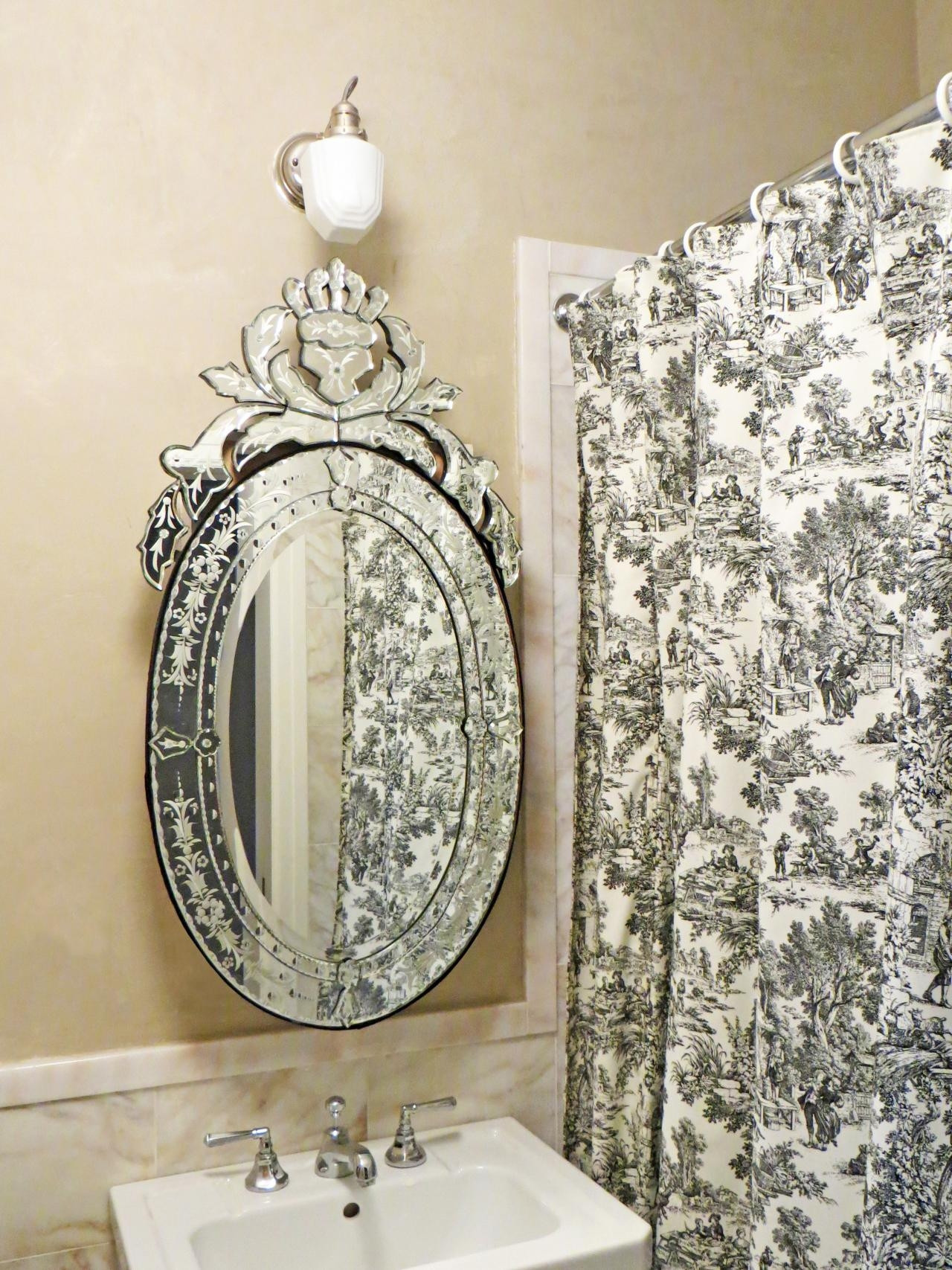 Oval Bathroom Vanity Mirrors
 Top 15 Small Venetian Mirrors