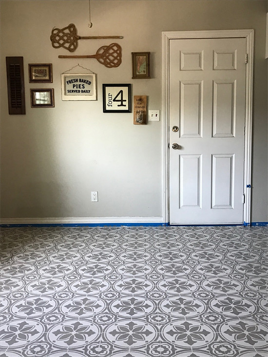 Painted Kitchen Tile Floor
 Jazz Up An Old Kitchen Floor With A Tile Stencil