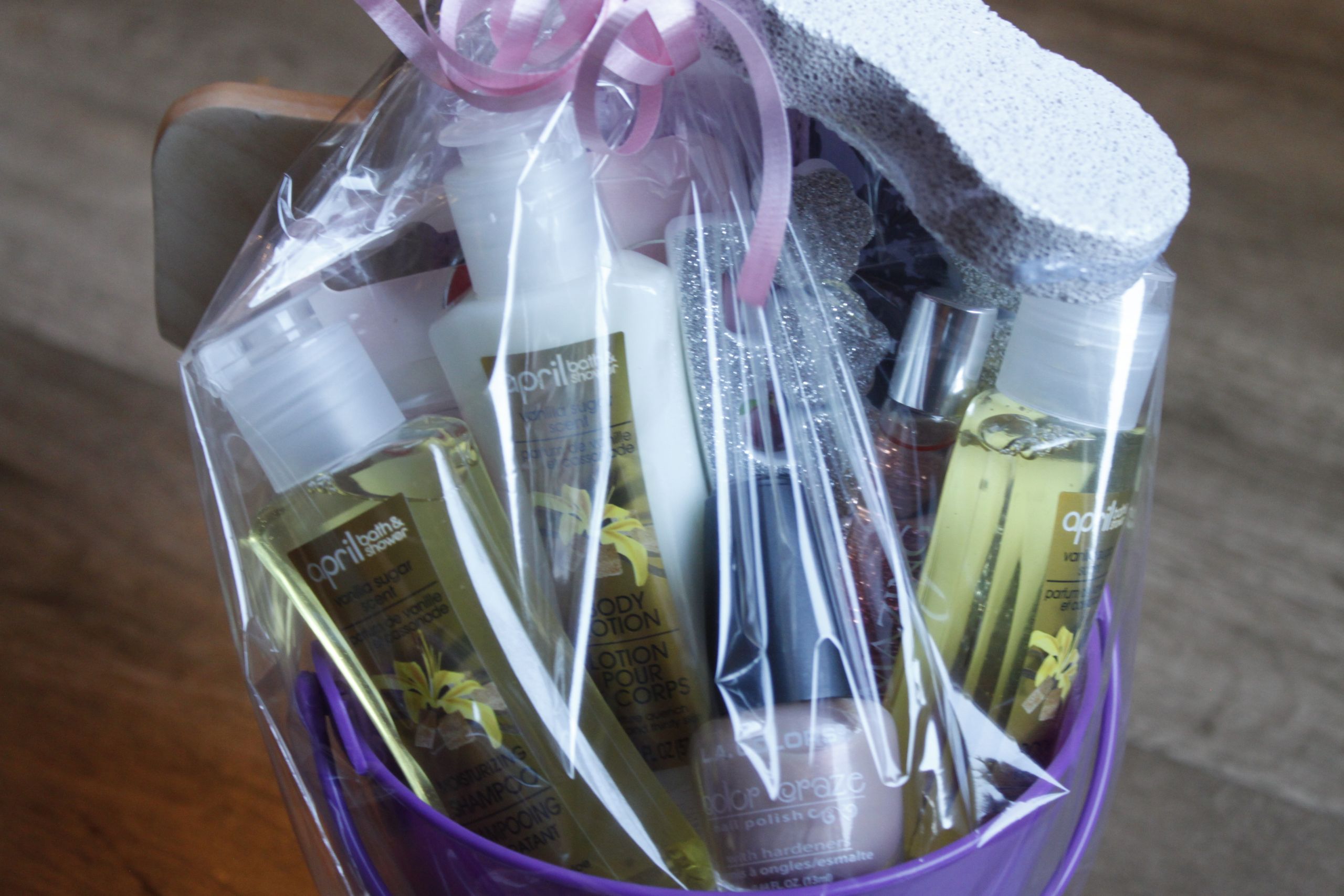 Pamper Yourself Gift Basket Ideas
 Pamper Yourself DIY Gift Basket