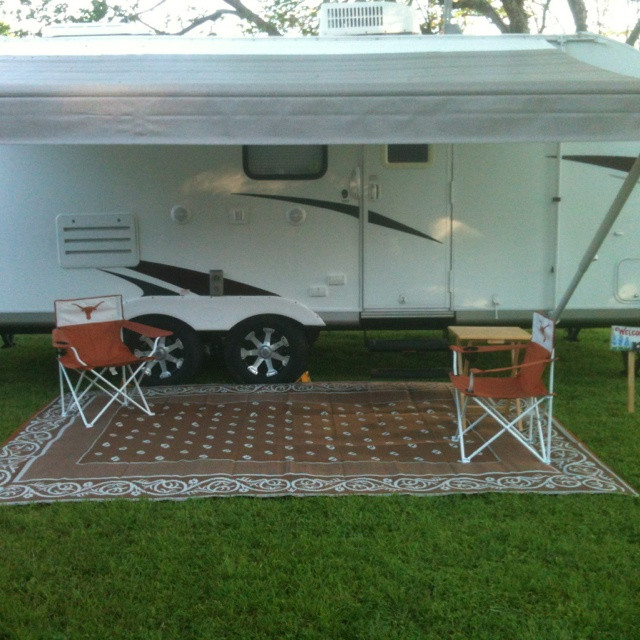 Parking Rv In Backyard
 21 best images about RV Parking ideas in the yard on
