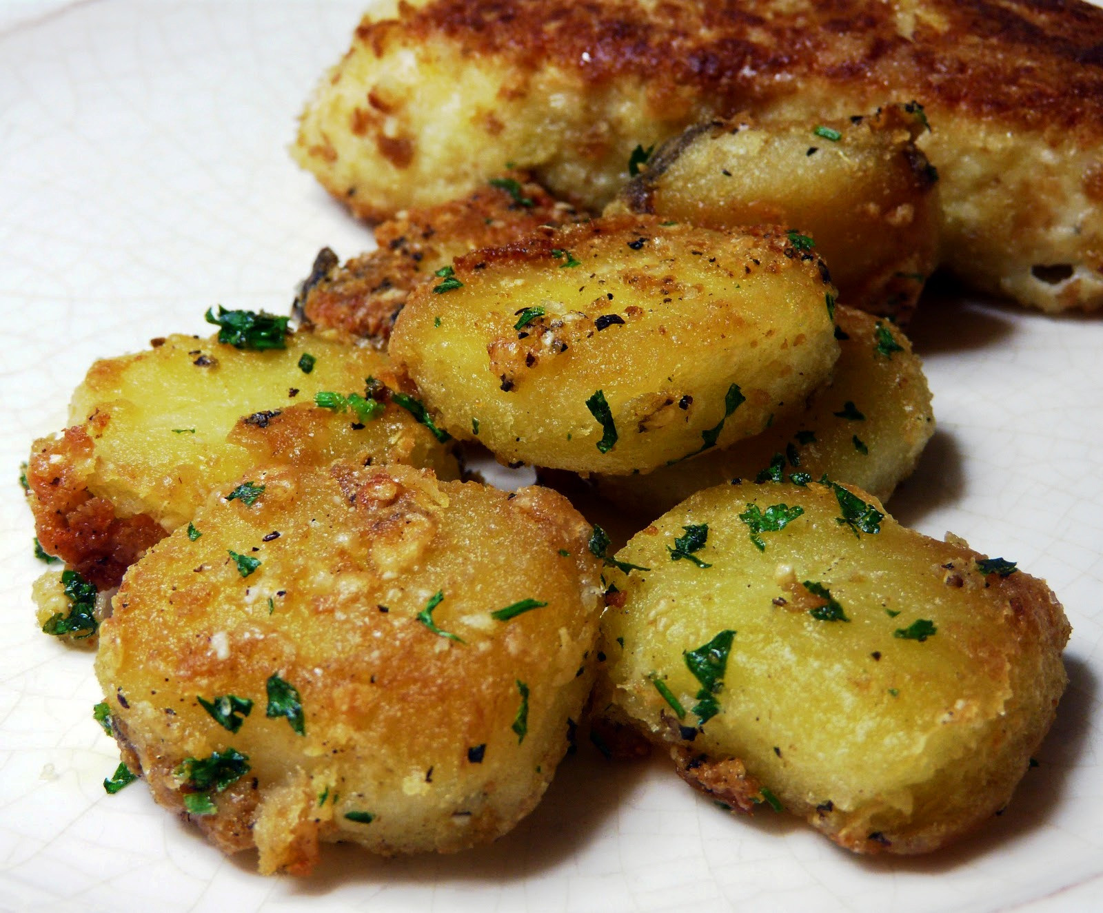Parmesan Roasted Potatoes
 The Bestest Recipes line Parmesan Garlic Roasted Potatoes