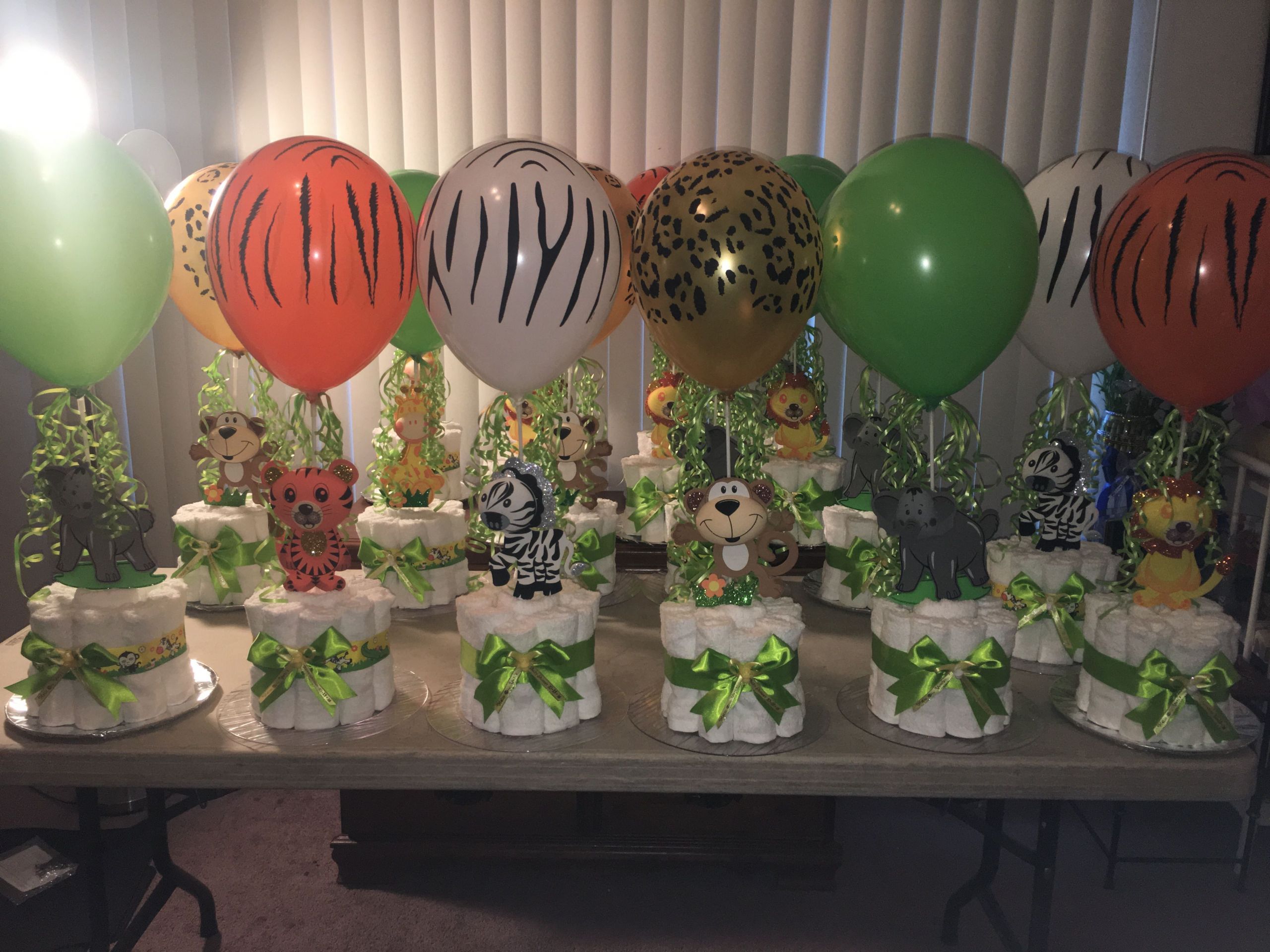 Party City Safari Theme Baby Shower
 Beautiful Jungle Theme Baby Shower Centerpiece Ideas